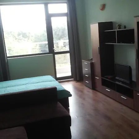 Private In Yalta *