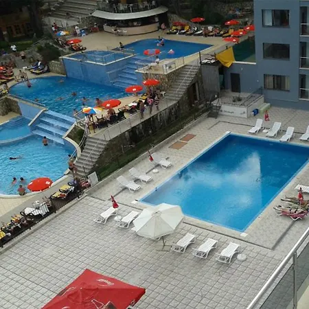 Private In Yalta Goudstrand