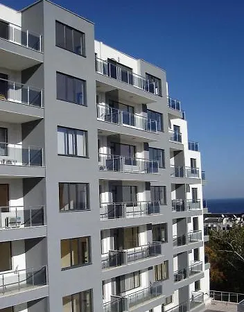 Private In Yalta